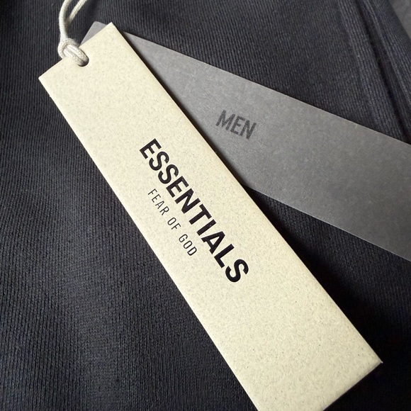 Fear of God Essentials Men's Sweatpants - Picture 4 of 5